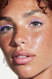 Eye shadow stick